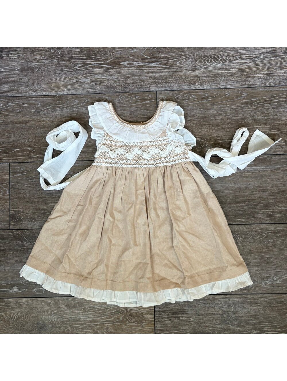 Tecomoabesos Federica Linen Smock Dress Oat Girls Size 4